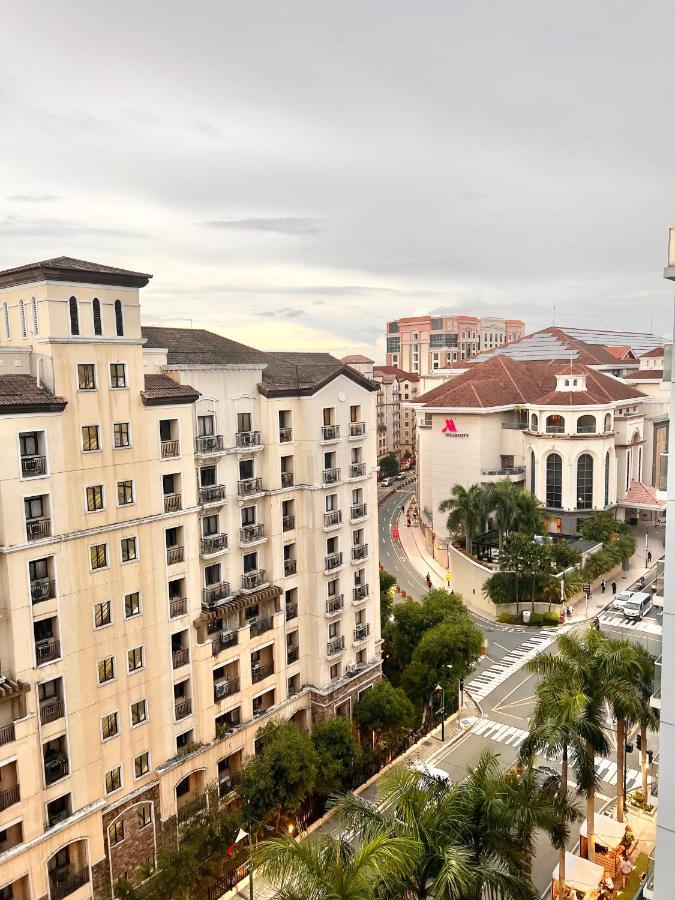 Kiel 5-Star Condo Hotel Across Naia Manila Airport Terminal 3 パサイ エクステリア 写真