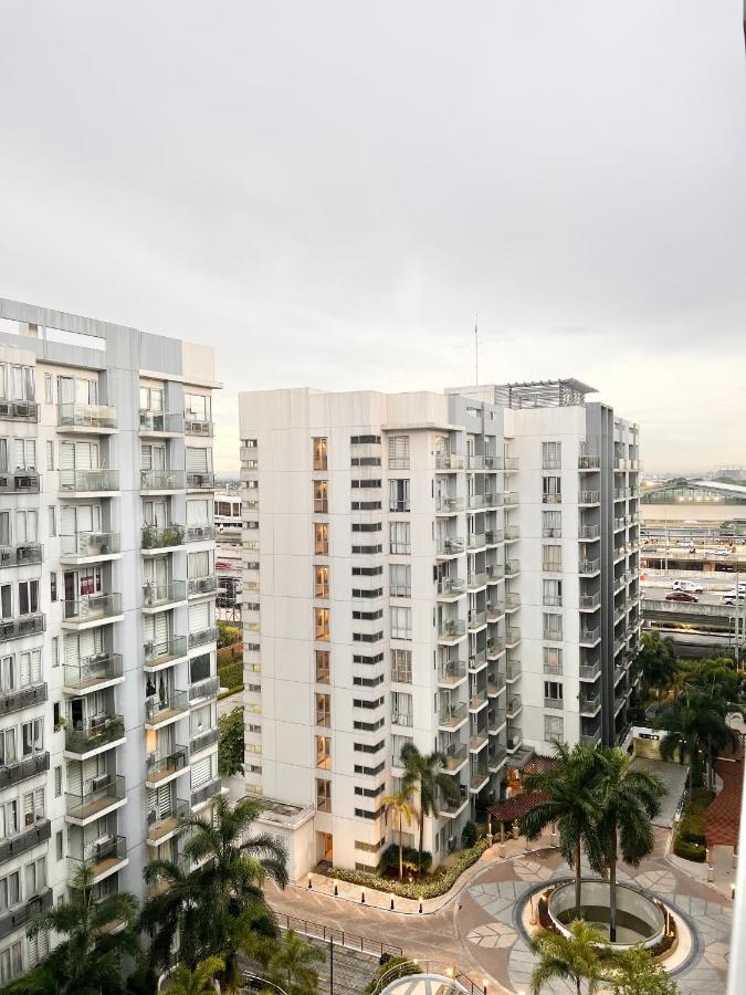 Kiel 5-Star Condo Hotel Across Naia Manila Airport Terminal 3 パサイ エクステリア 写真