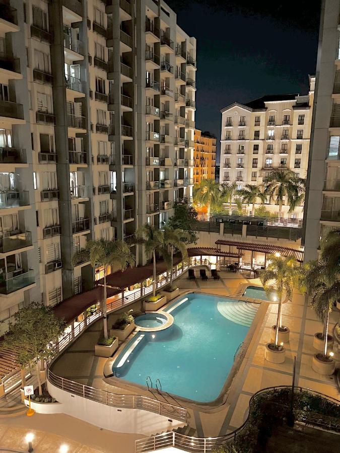 Kiel 5-Star Condo Hotel Across Naia Manila Airport Terminal 3 パサイ エクステリア 写真